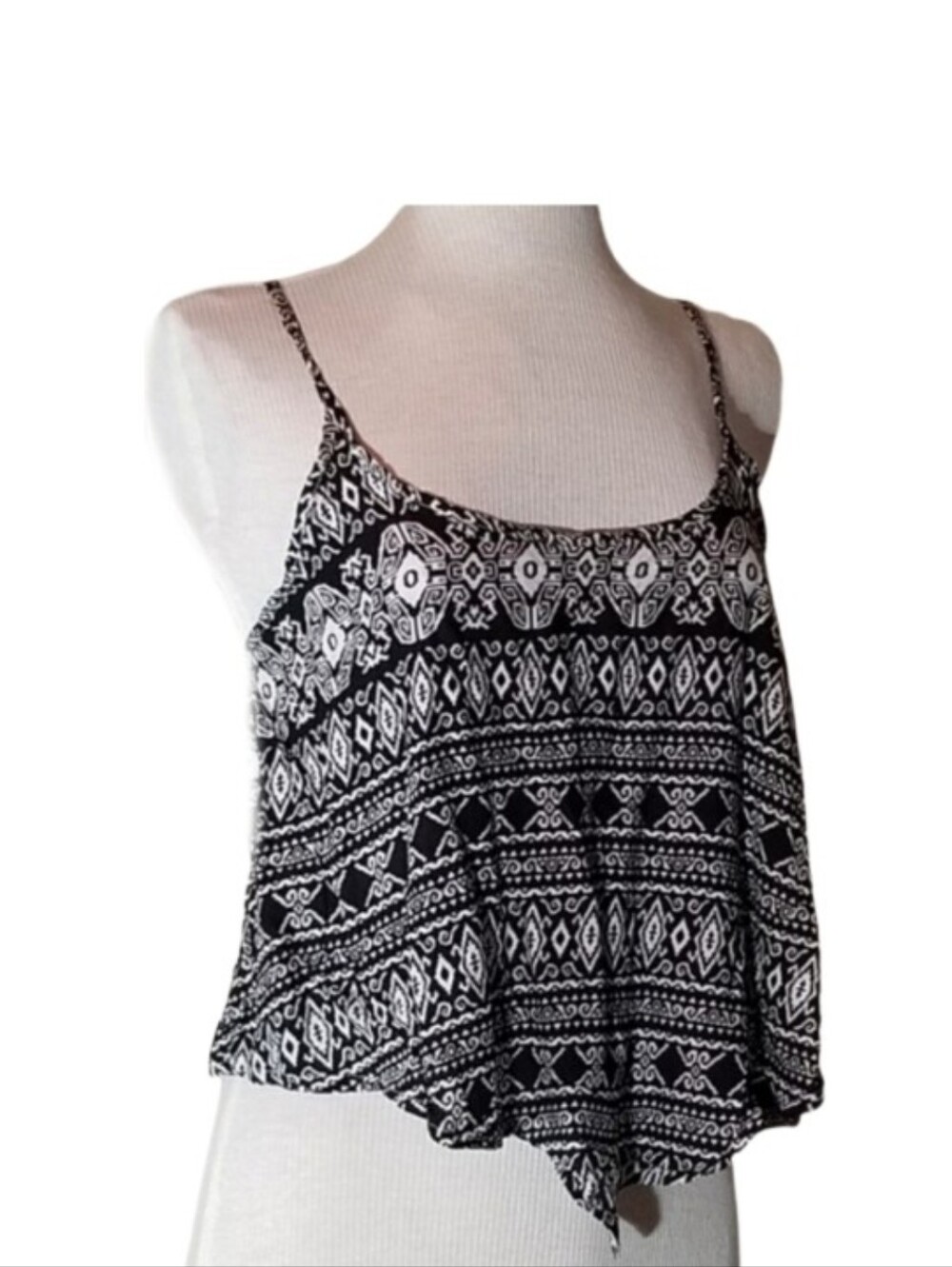 Raya Sun Handkerchief Spaghetti Strap Geometric Pattern Black and White Size L